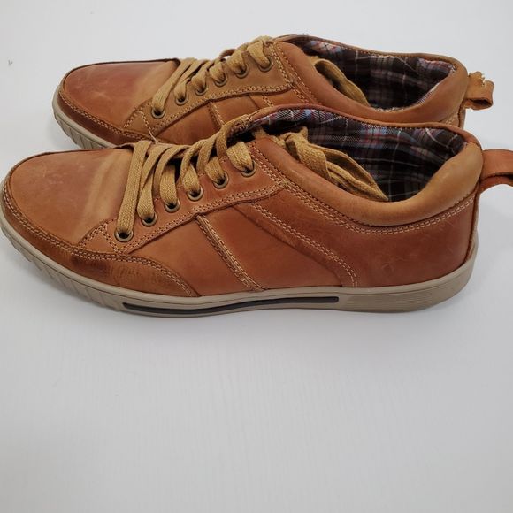 Sold! Steve Madden Paxxtin Leather Sneakers - Picture 2 of 8